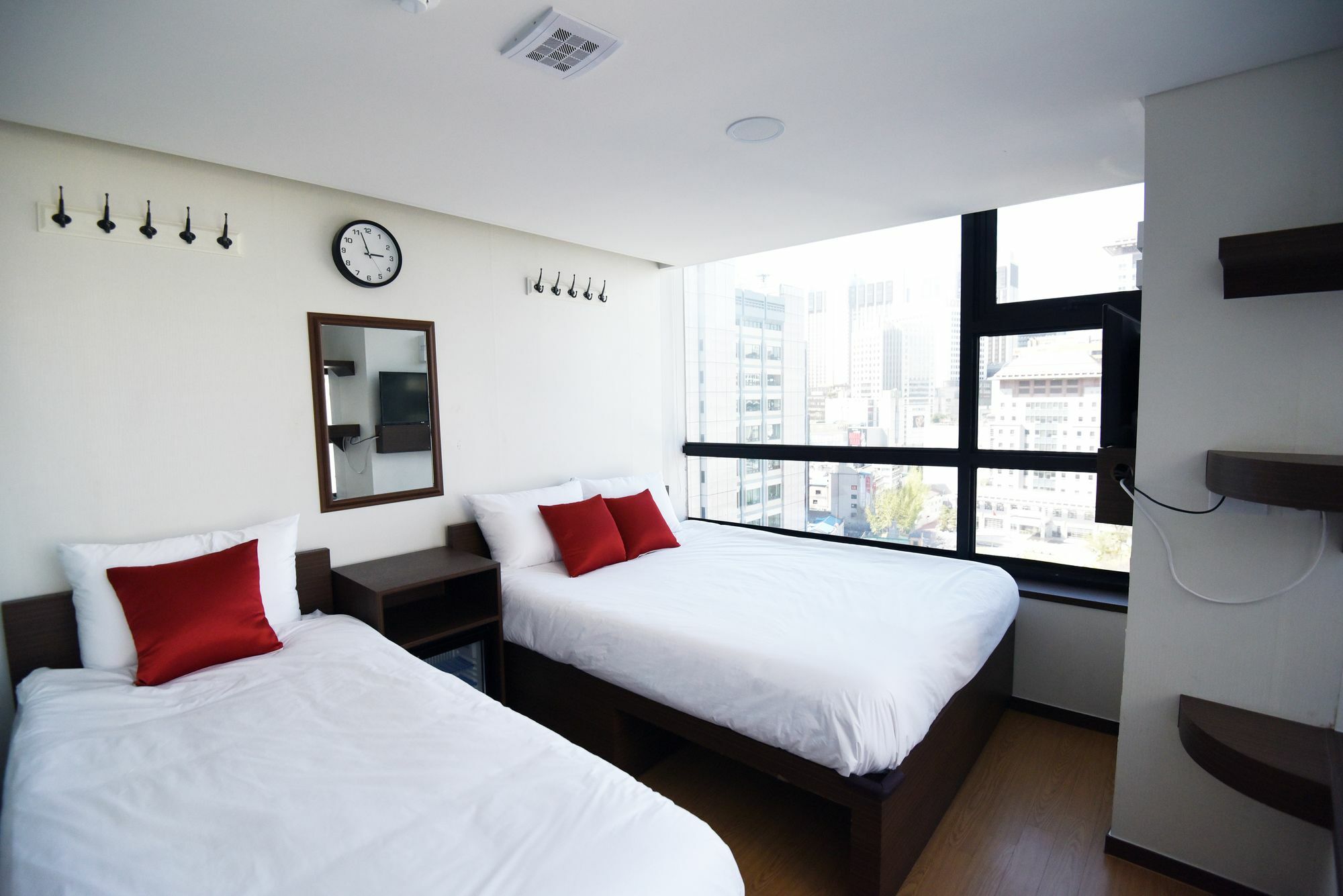 Hotel 57 Myeongdong 2*