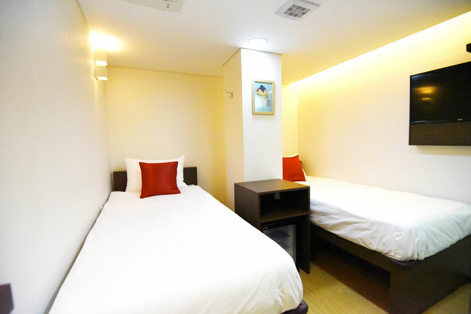 57 Myeongdong Hotel