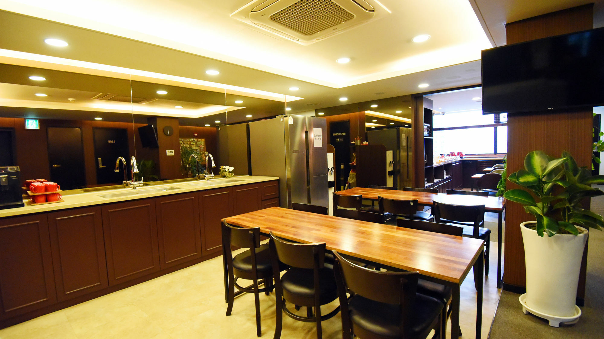 57 Myeongdong 2*
