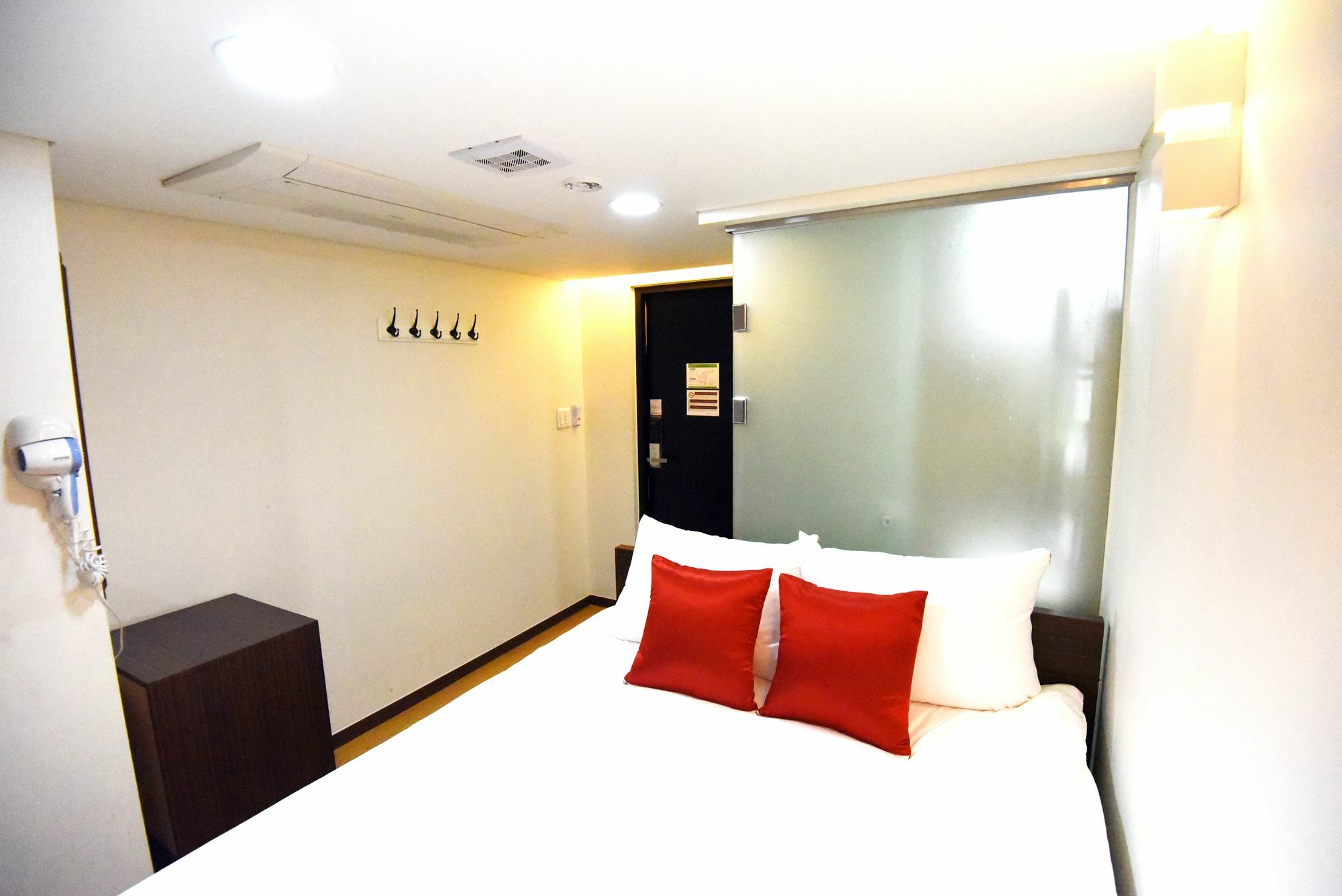57 Myeongdong 2* Seoul