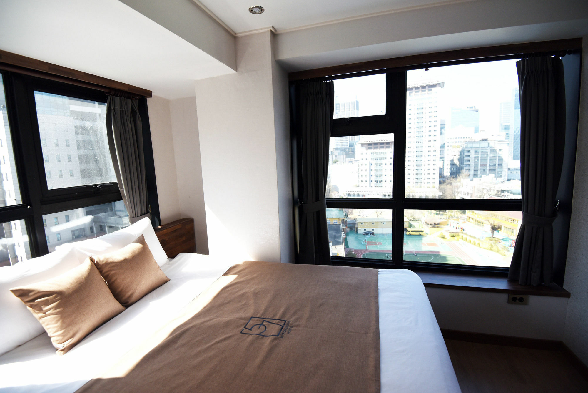 57 Myeongdong 2*
