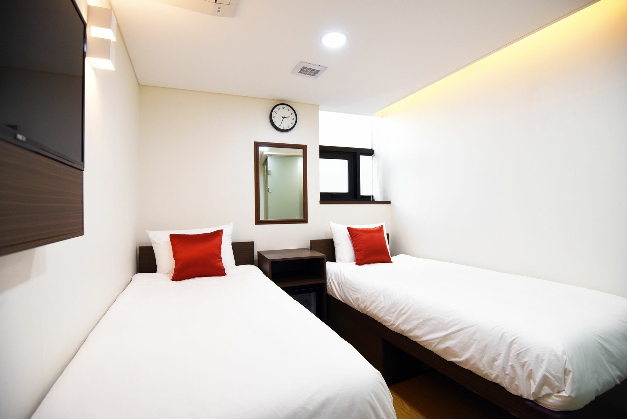 57 Myeongdong 2*